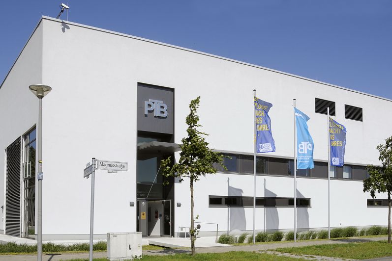 PTB Gebäude - vergrößerte Ansicht