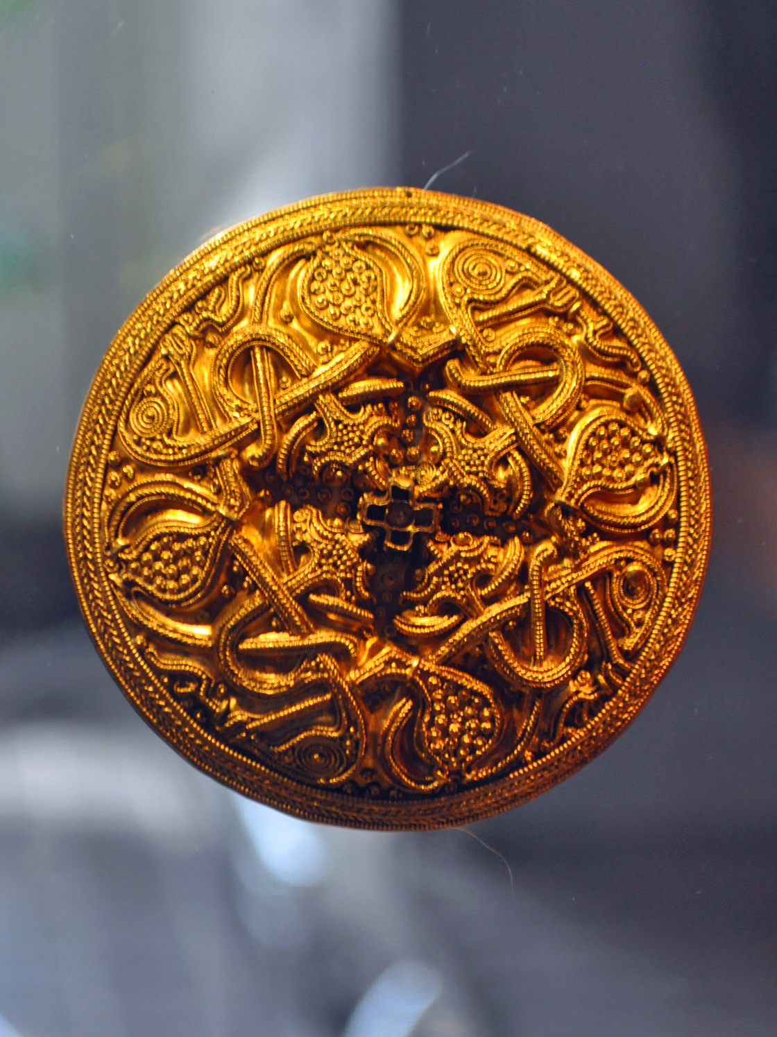Das Bild zeigt Schmuck aus der Wikingerzeit - vergrößerte Ansicht